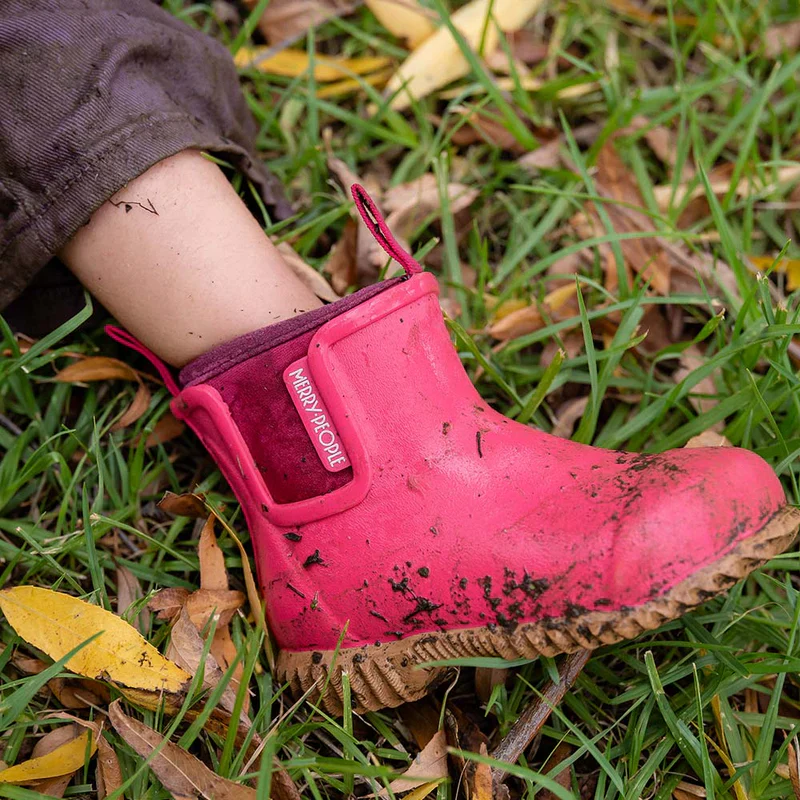 Bobbi Kids Gumboot - Fuchsia Pink - Image 2