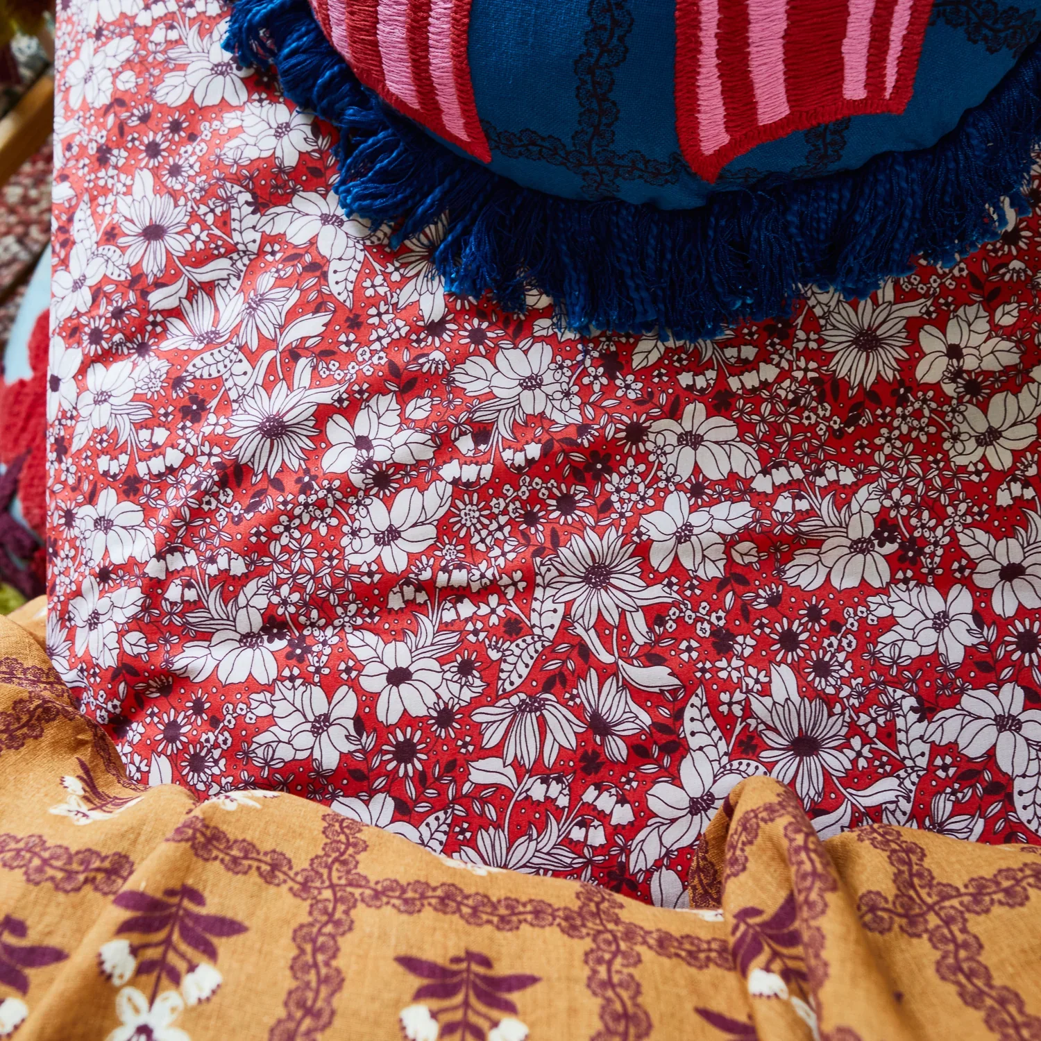 Evette Cotton Sheet - Scarlet - Image 3