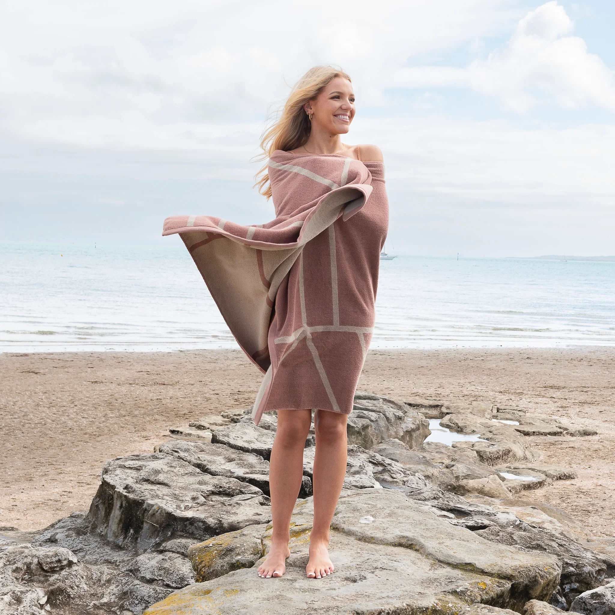 Journey Organic Cotton Pool Towel - Dune - Image 7