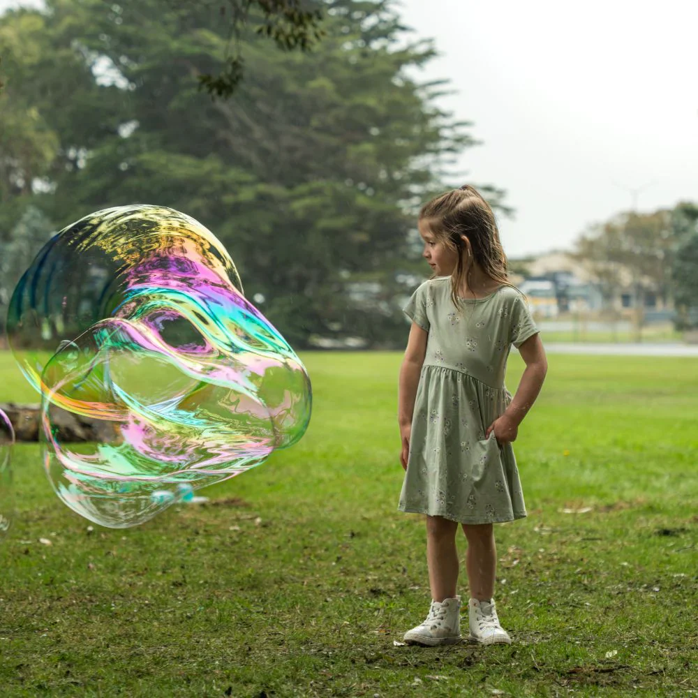 Junior Giant Bubble Kit - Image 3