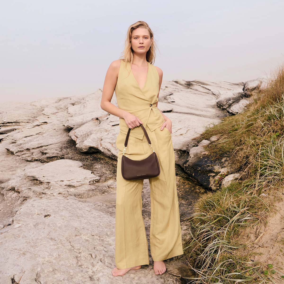 Look Both Ways Bag - Cocoa/Brushed Gold - Image 2