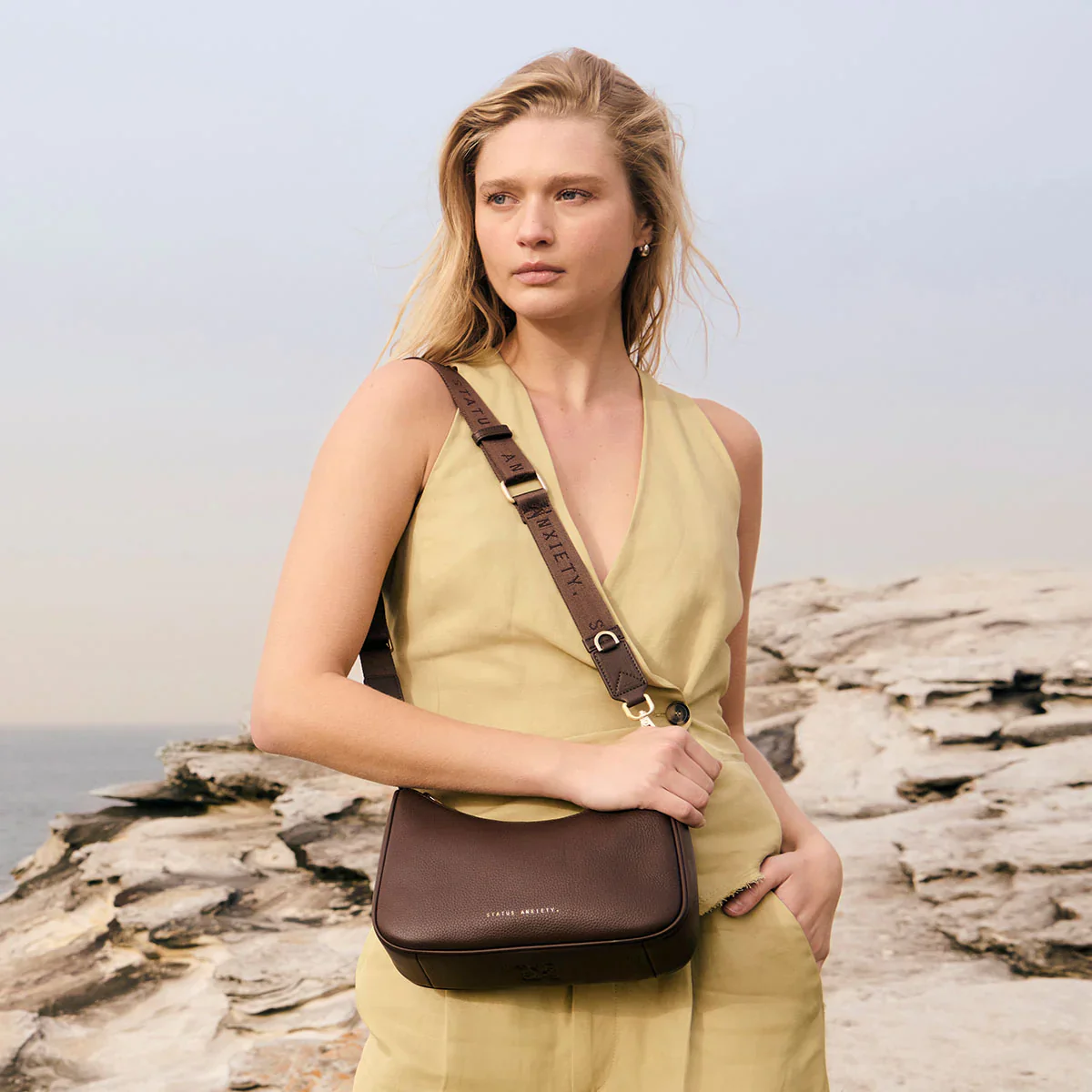 Look Both Ways Bag - Cocoa/Brushed Gold - Image 4