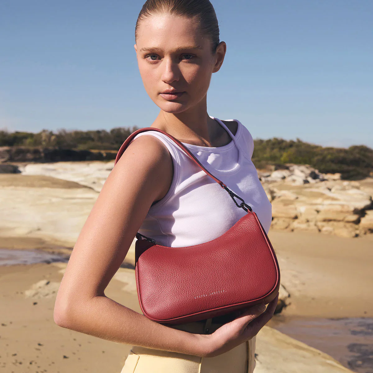 Look Both Ways Bag - Rouge - Image 2