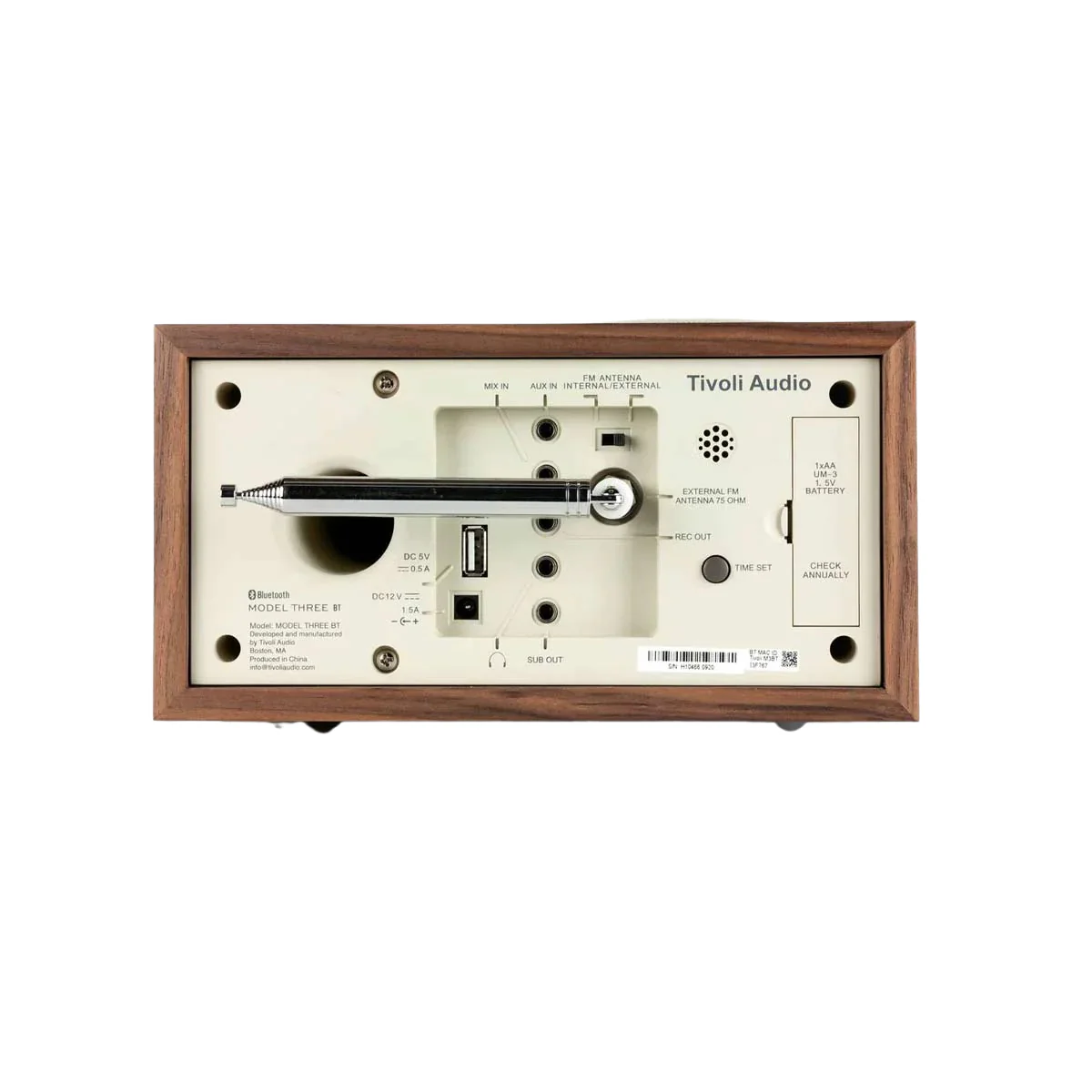 Model Three Clock Radio with Bluetooth - Image 4
