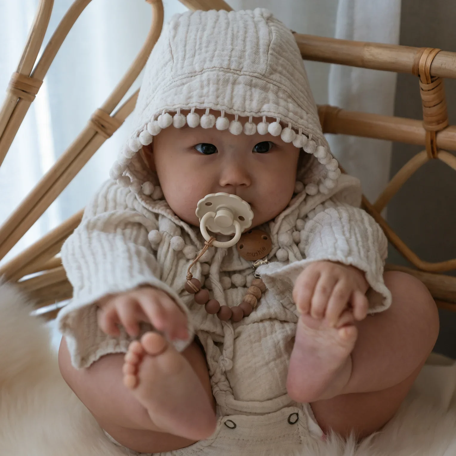 Natural Pacifier - Daisy - Portobello & Croissant - Image 3