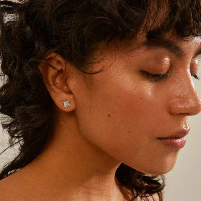 Octavia Clover Earrings - Silver Plated - Image 2