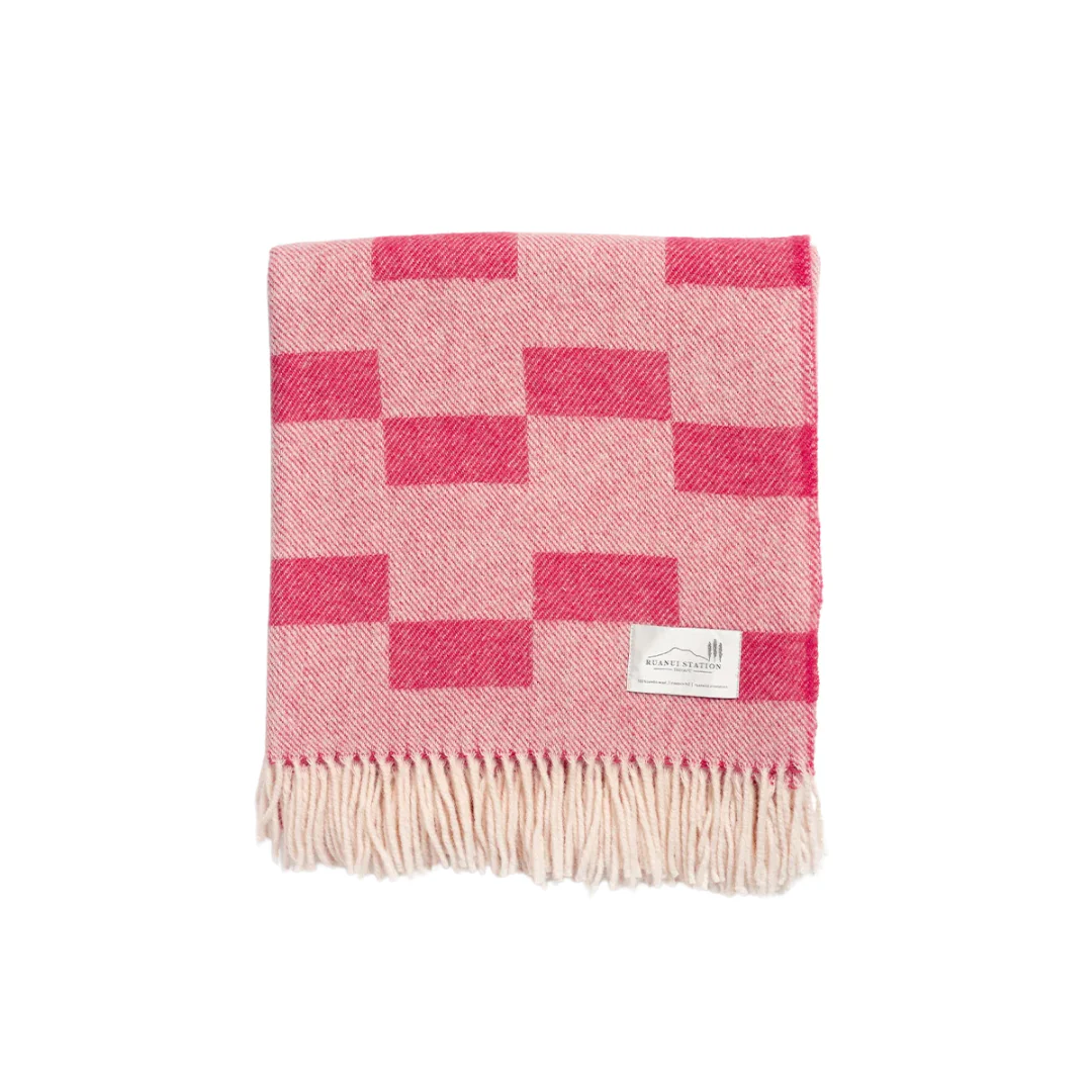 Rakatunga Raspberry Throw