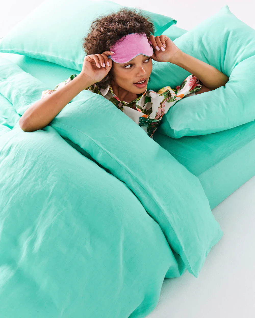 Velvet Eye Mask - Candy Crush - Image 3